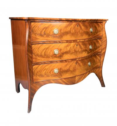 Fine George III Mahogany Serpentine Chest Of Drawers
