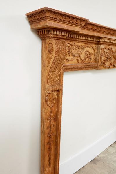 Fine Georgian Carved Chimneypiece