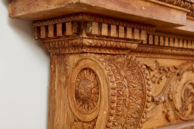 Fine Georgian Carved Chimneypiece