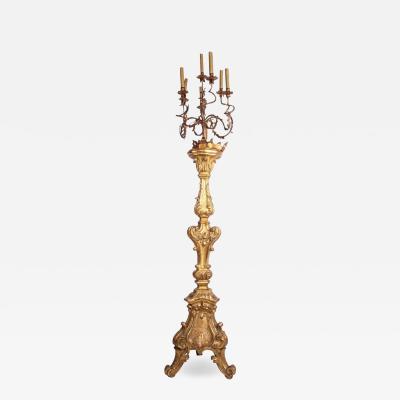 Fine Italian Early 18th Century Giltwood Torchiere