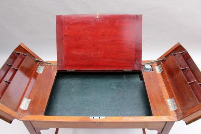 Fine Mahogany Writing Table with 3 Fold Out Compartments