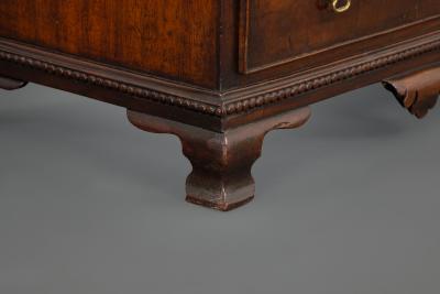 Fine Quality George III Miniature Chest on Chest