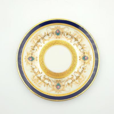 Fine Set of Twelve Limoges Dinner Plates France circa 1920