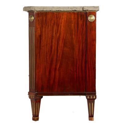 Fine Swedish Gustavian Mahogany Antique Chest of Drawers Commode ca 1780