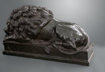 Fine and Large Pair of Grand Tour Marble Figures of Recumbent Lions