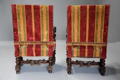 Fine pair of 19thc French walnut open armchairs in the Baroque style