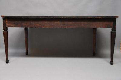 Fine quality 18thc Sheraton mahogany bow front side server