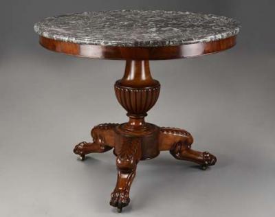 Fine quality 19thc French mahogany Gueridon table with original top