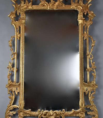 Fine quality Chinese Chippendale style carved giltwood mirror
