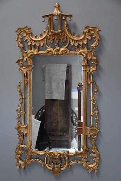 Fine quality Chinese Chippendale style carved giltwood mirror
