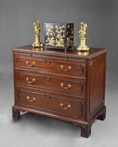 Fine quality late 19th century mahogany chest of drawers