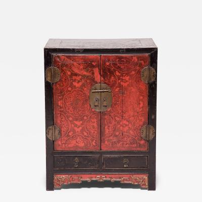 Finely Lacquered Chest