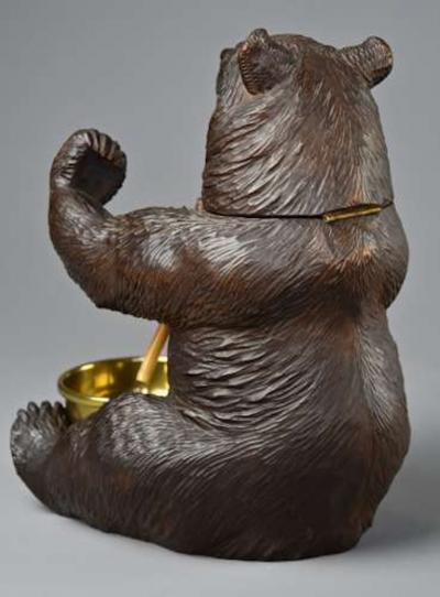 Finely carved 19thc Black Forest brown bear humidor or tobacco box
