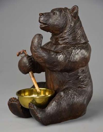 Finely carved 19thc Black Forest brown bear humidor or tobacco box