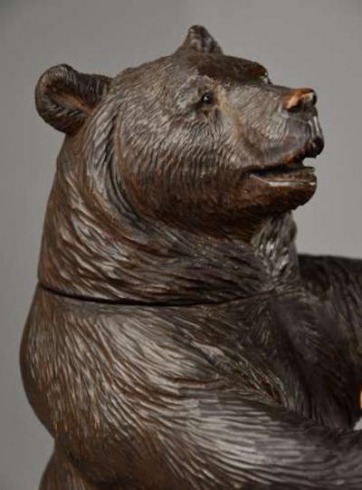 Finely carved 19thc Black Forest brown bear humidor or tobacco box