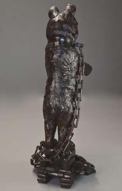 Finely carved late 19th century Black Forest hall stand of a bear
