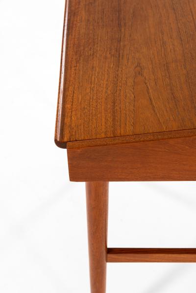 Finn Juhl Desk NV 40 Produced by Cabinetmaker Niels Vodder