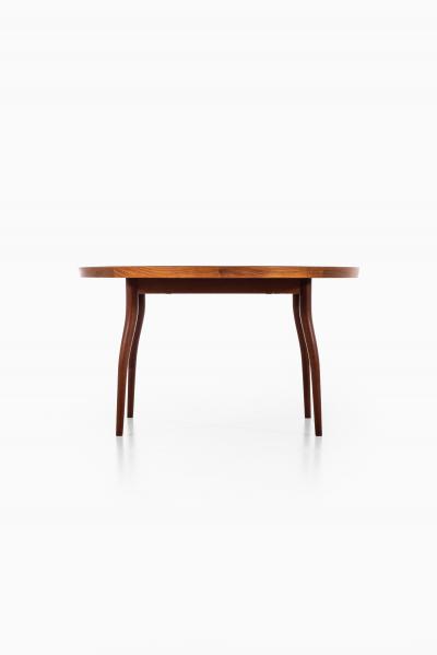 Finn Juhl Dining Table Model NV 56 Produced by Cabinetmaker Niels Vodder