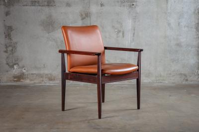 Finn Juhl FINN JUHL DIPLOMAT CHAIR