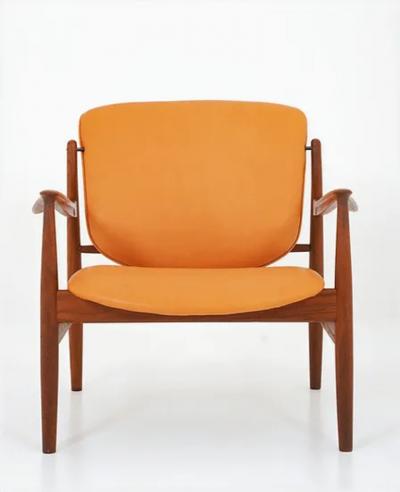 Finn Juhl Finn Juhl Cognac Leather and Teak Lounge Chair model FD 136