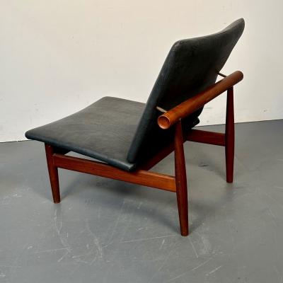 Finn Juhl Finn Juhl Danish Mid Century Modern Japan Lounge Chair and Ottoman Daverkosen
