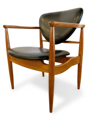 Finn Juhl John Stuart Set of 14 Danish Mid Century Walnut and Black Leather Chairs