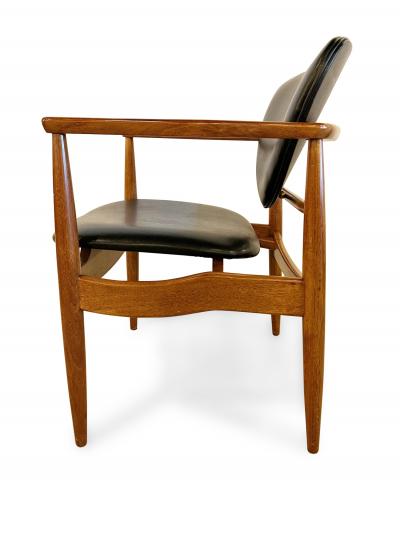 Finn Juhl John Stuart Set of 14 Danish Mid Century Walnut and Black Leather Chairs