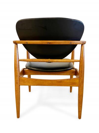 Finn Juhl John Stuart Set of 14 Danish Mid Century Walnut and Black Leather Chairs