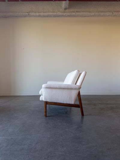 Finn Juhl Jupiter sofa model 218 designed by Finn Juhl for France and Son 