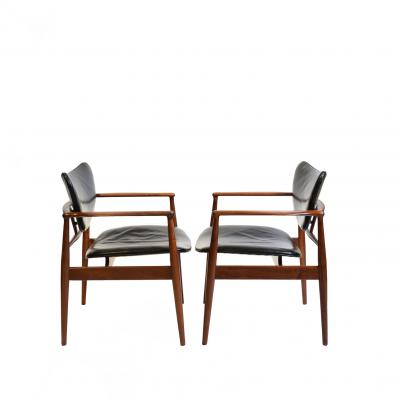 Finn Juhl Pair Finn Juhl Model 48 Walnut Arm Chairs Early Baker Production model 400 1 2