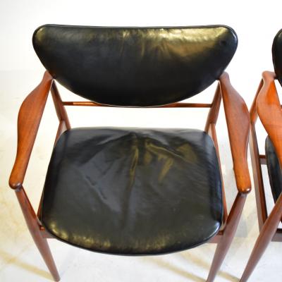 Finn Juhl Pair Finn Juhl Model 48 Walnut Arm Chairs Early Baker Production model 400 1 2