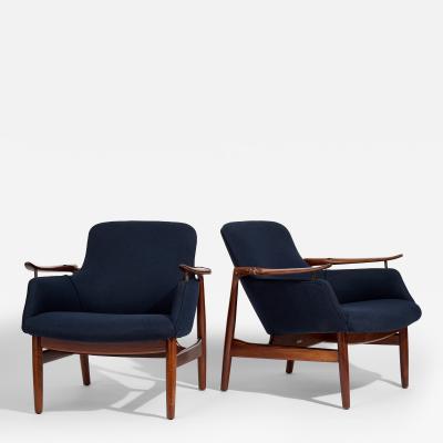 Finn Juhl Pair of Finn Juhl NV53 Lounge Chairs in Rare Brazilian Rosewood