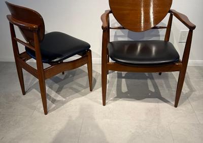 Finn Juhl Set of 12 American Modern Walnut Dining Chairs Finn Juhl for Widdicomb 1950s