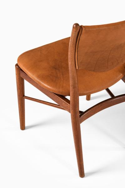 Finn Juhl Set of 6 Dining Chairs in Leather and Teak by Finn Juhl 1952