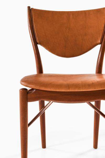 Finn Juhl Set of 6 Dining Chairs in Leather and Teak by Finn Juhl 1952