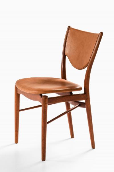 Finn Juhl Set of 6 Dining Chairs in Leather and Teak by Finn Juhl 1952