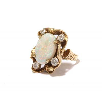 Fire Opal and Diamond 18 k Gold Ring