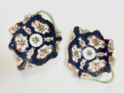 First Period Dr Wall Worcester Wall Pair of Dr Wall Worcester Porcelain Scale Blue Leaf Twig Dishes circa 1770