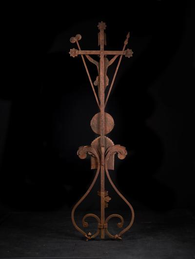 First half 20th C USA Wrought Iron Cross from a German Immigrant Cemetery