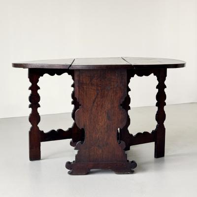 Flemish table 17th century
