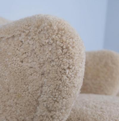 Flemming Lassen Pair of Flemming Lassen Ingeborg Chairs in Honey Sheepskin Asko 1950s