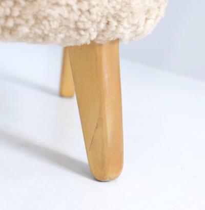 Flemming Lassen Pair of Flemming Lassen Ingeborg Chairs in Honey Sheepskin Asko 1950s
