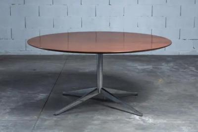 Florence Knoll Walnut Round Dining Table by Florence Knoll for Knoll International