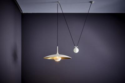 Florian Schulz Florian Schulz Onos 55 in Brass and Flat white with Side Counterweight