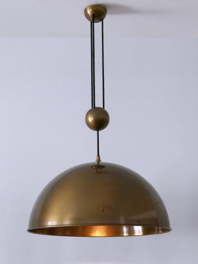 Florian Schulz Large Elegant Mid Century Counterweight Brass Pendant Lamp by Florian Schulz