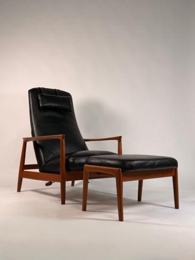 Folke Ohlsson Folke Ohlsson Recliner and ottoman for Dux in Black Leather