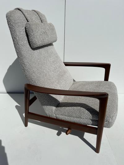 Folke Ohlsson Set of Folke Ohlsson Reclining Lounge Chairs