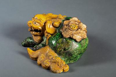 Foo Dog Shi Shi Incense Burner Koro with Removable Lid