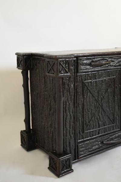 Foret Noire chest of drawers XIXth c 