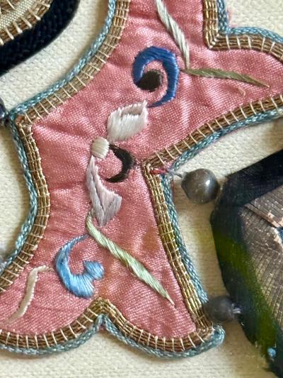 Framed Chinese Antique Embroidery Silk Collar Qing Dynasty